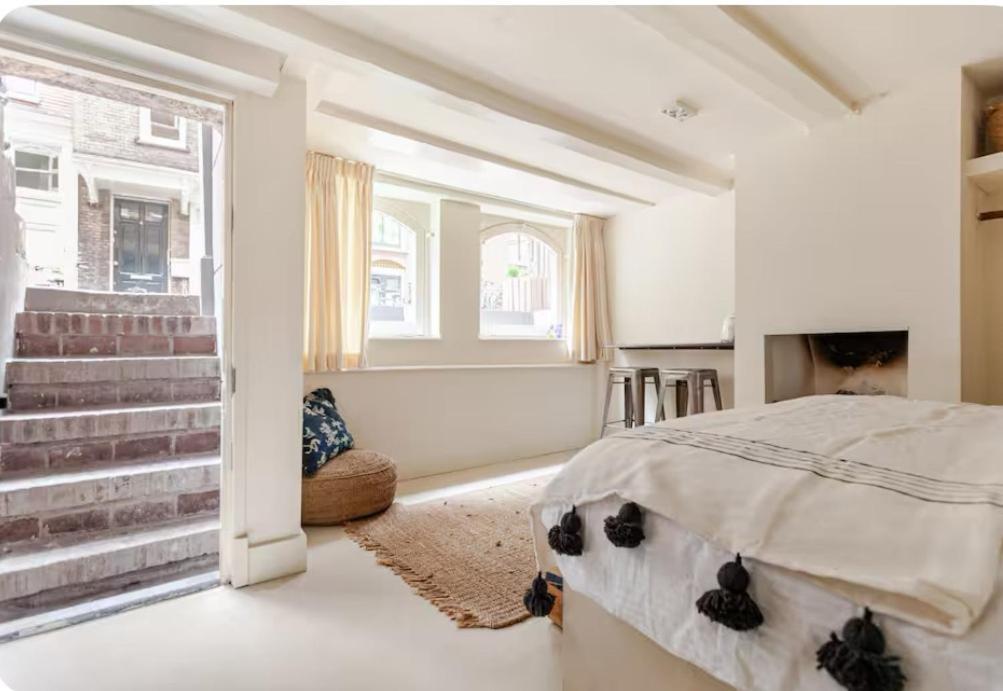 Luxury Canal In The Location Of !!! Appartamento Amsterdam